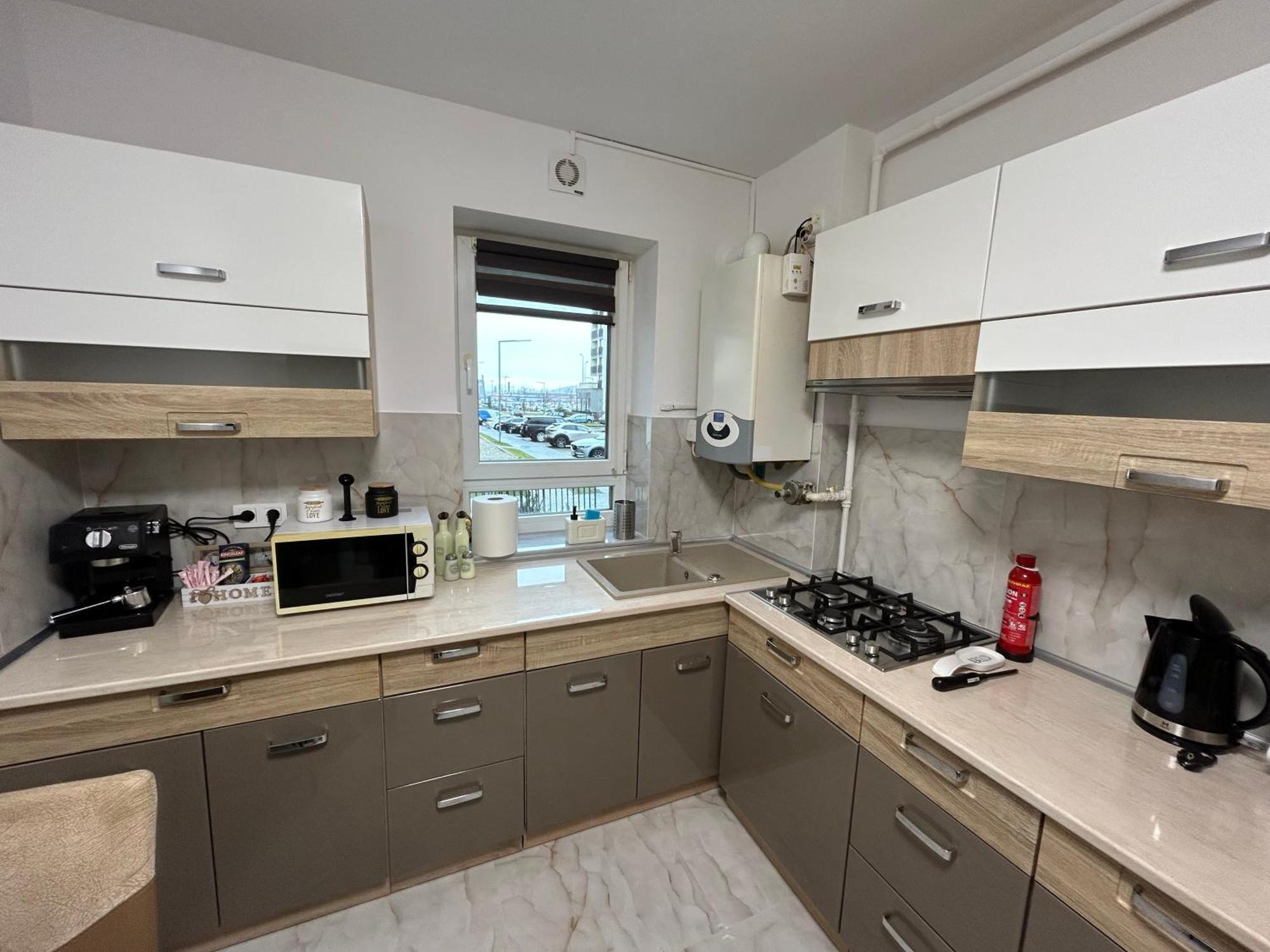 Jad - Luxury 3 Rooms & 2 Rooms Apartments In Kasper, Near Coresi Mall Brașov Exterior foto